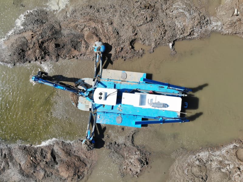 Самоходный амфибийный многофункциональный земснаряд (500 м³/ч) для мелководья