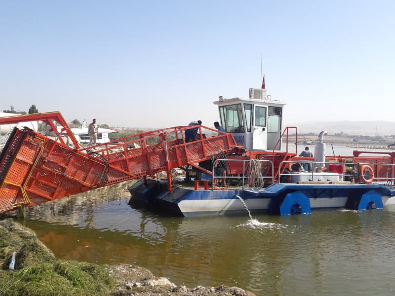 Автоматическая система очистки воды / Судно для сбора водных сорняков / Лодка-скиммер для мусора